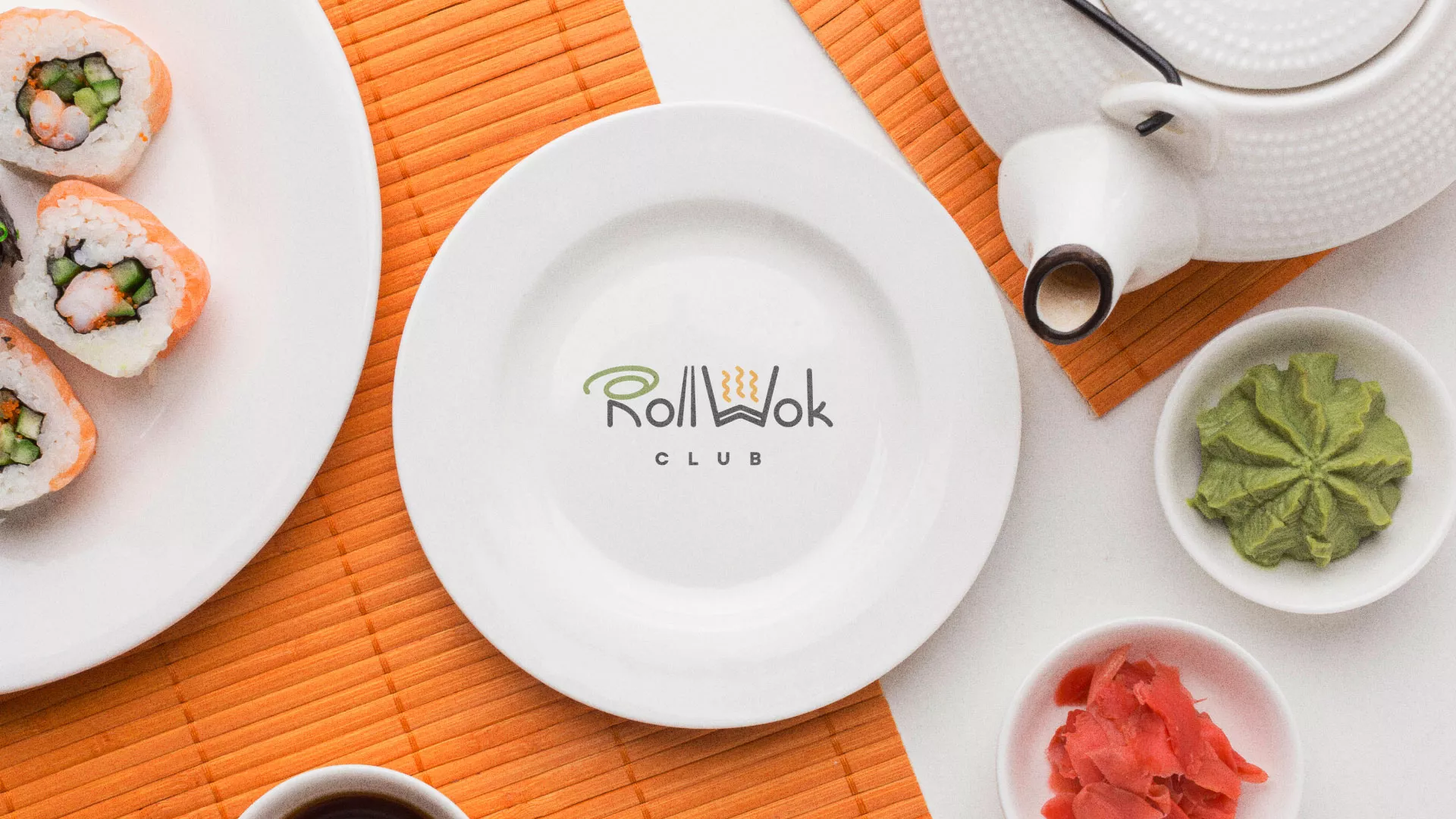 Разработка логотипа и фирменного стиля суши-бара «Roll Wok Club» в Прокопьевске